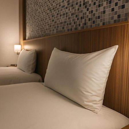 Sung Tai Hotel Каосюн Екстериор снимка
