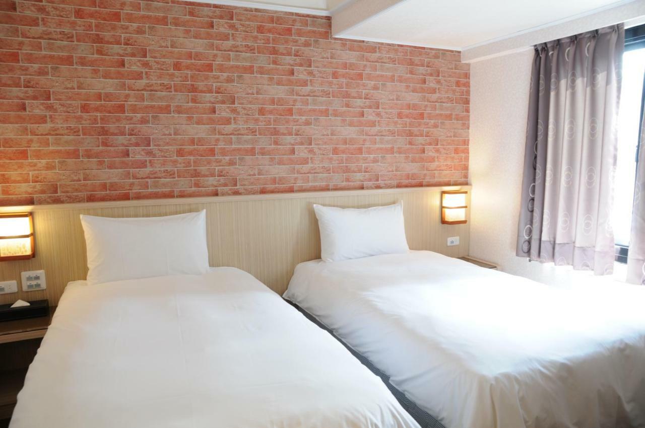 Sung Tai Hotel Каосюн Екстериор снимка