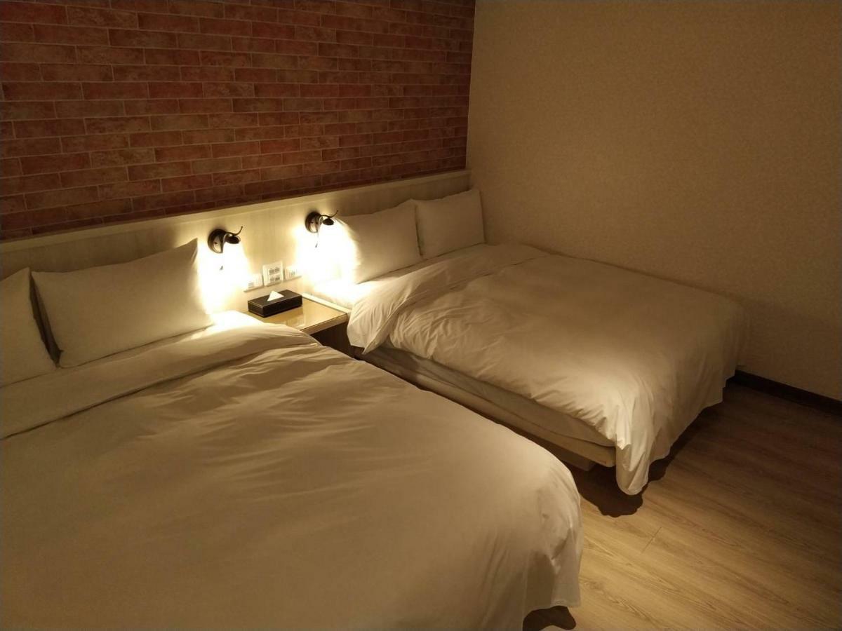 Sung Tai Hotel Каосюн Екстериор снимка